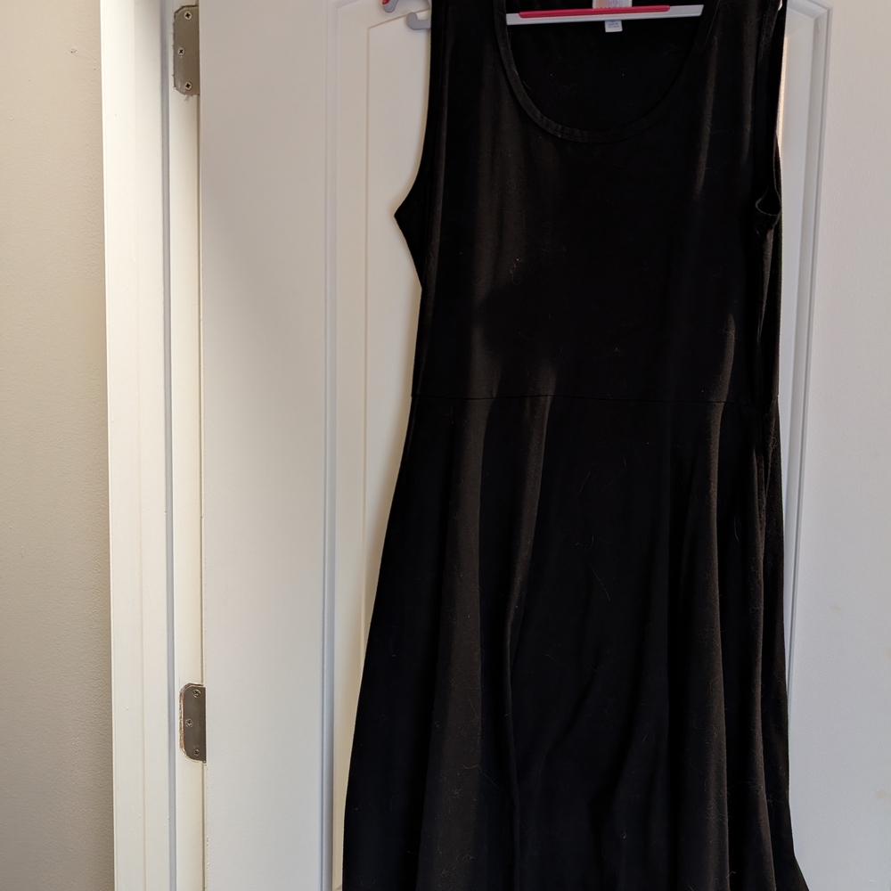 "Nicki" Black Sleeveless Dress
